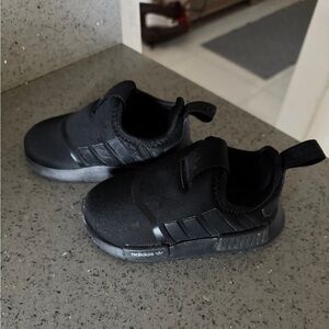 Adidas NMD 360 Kids Black Sneakers- size 6